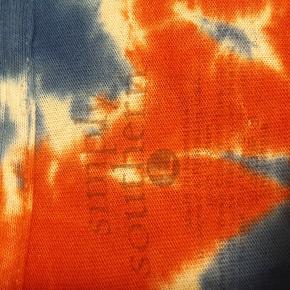 Simply Southern "Don't Let Anyone Dull Your Sunshine" T-shirt size Large - Picture 3 of 3